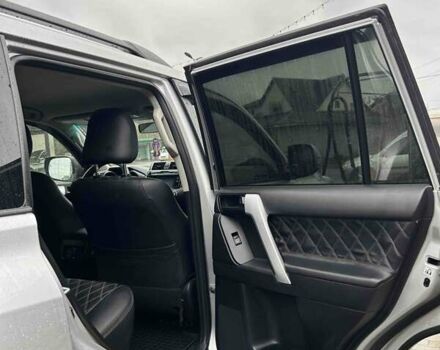 Серый Тойота Ленд Крузер Прадо, объемом двигателя 2.98 л и пробегом 242 тыс. км за 27300 $, фото 14 на Automoto.ua