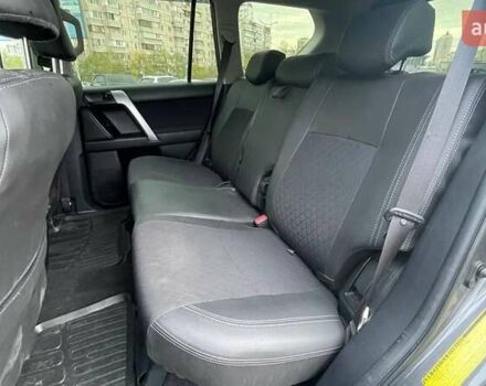 Сірий Тойота Ленд Крузер Прадо, об'ємом двигуна 2.69 л та пробігом 181 тис. км за 23990 $, фото 9 на Automoto.ua