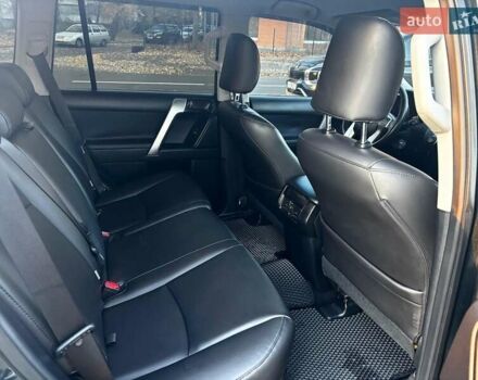 Серый Тойота Ленд Крузер Прадо, объемом двигателя 2.69 л и пробегом 174 тыс. км за 27500 $, фото 12 на Automoto.ua