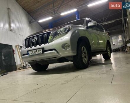 Тойота Ленд Крузер Прадо 2016 в Хмельницком на Automoto.ua Серый Тойота Ленд Крузер Прадо, объемом двигателя 2.69 л и пробегом 230 тыс. км за 27000 $, фото 10 на Automoto.ua