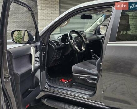 Сірий Тойота Ленд Крузер Прадо, об'ємом двигуна 2.7 л та пробігом 149 тис. км за 25499 $, фото 21 на Automoto.ua