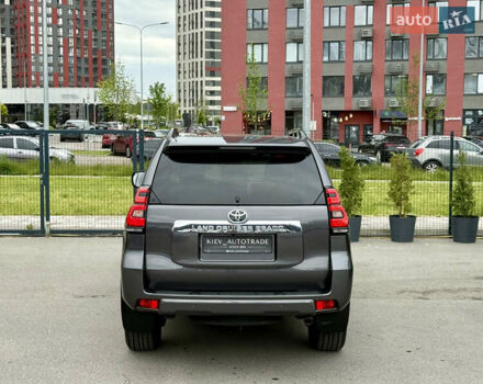 Серый Тойота Ленд Крузер Прадо, объемом двигателя 2.76 л и пробегом 125 тыс. км за 39950 $, фото 28 на Automoto.ua