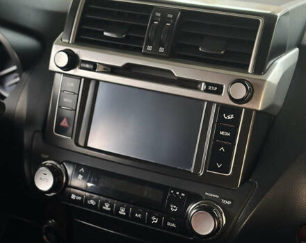 Сірий Тойота Ленд Крузер Прадо, об'ємом двигуна 2.76 л та пробігом 300 тис. км за 33000 $, фото 13 на Automoto.ua