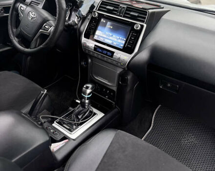 Серый Тойота Ленд Крузер Прадо, объемом двигателя 2.76 л и пробегом 242 тыс. км за 34000 $, фото 14 на Automoto.ua