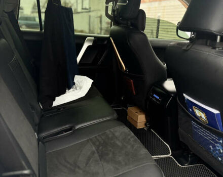 Серый Тойота Ленд Крузер Прадо, объемом двигателя 2.76 л и пробегом 242 тыс. км за 34000 $, фото 12 на Automoto.ua