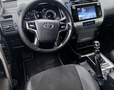 Серый Тойота Ленд Крузер Прадо, объемом двигателя 2.76 л и пробегом 242 тыс. км за 34000 $, фото 16 на Automoto.ua