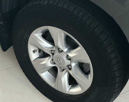 Сірий Тойота Ленд Крузер Прадо, об'ємом двигуна 2.76 л та пробігом 300 тис. км за 33000 $, фото 7 на Automoto.ua