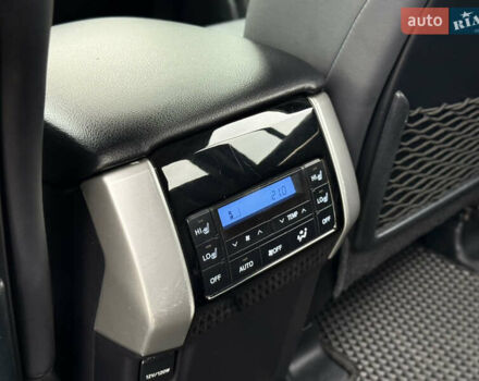 Серый Тойота Ленд Крузер Прадо, объемом двигателя 2.76 л и пробегом 125 тыс. км за 39950 $, фото 24 на Automoto.ua