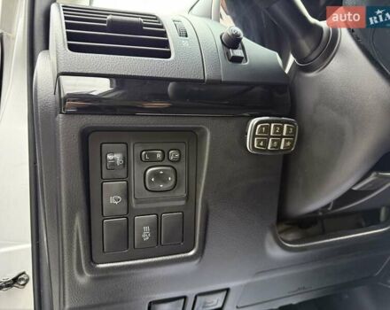 Серый Тойота Ленд Крузер Прадо, объемом двигателя 2.8 л и пробегом 219 тыс. км за 29900 $, фото 34 на Automoto.ua