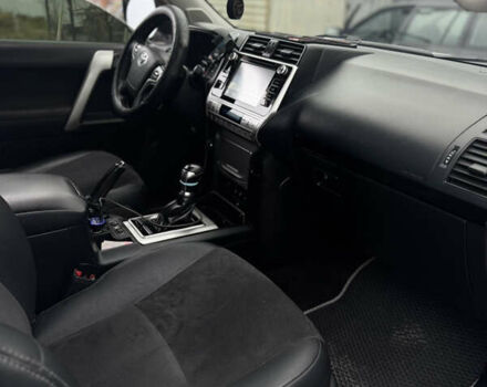 Серый Тойота Ленд Крузер Прадо, объемом двигателя 2.76 л и пробегом 242 тыс. км за 34000 $, фото 13 на Automoto.ua