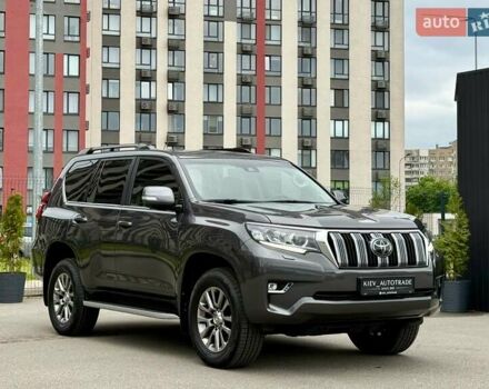 Серый Тойота Ленд Крузер Прадо, объемом двигателя 2.76 л и пробегом 125 тыс. км за 39950 $, фото 7 на Automoto.ua