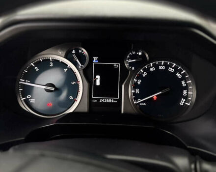 Серый Тойота Ленд Крузер Прадо, объемом двигателя 2.76 л и пробегом 242 тыс. км за 34000 $, фото 20 на Automoto.ua