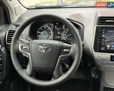 Серый Тойота Ленд Крузер Прадо, объемом двигателя 2.76 л и пробегом 125 тыс. км за 39950 $, фото 40 на Automoto.ua