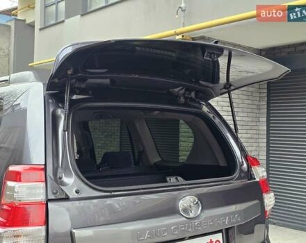Сірий Тойота Ленд Крузер Прадо, об'ємом двигуна 2.7 л та пробігом 149 тис. км за 25499 $, фото 35 на Automoto.ua