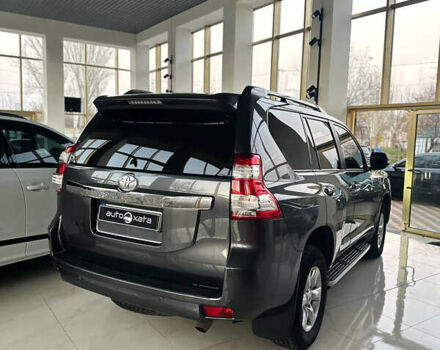 Сірий Тойота Ленд Крузер Прадо, об'ємом двигуна 2.76 л та пробігом 300 тис. км за 33000 $, фото 5 на Automoto.ua