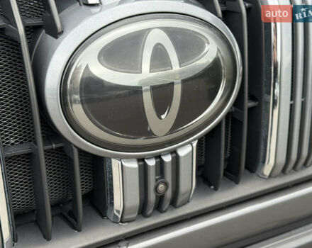 Серый Тойота Ленд Крузер Прадо, объемом двигателя 2.76 л и пробегом 125 тыс. км за 39950 $, фото 3 на Automoto.ua