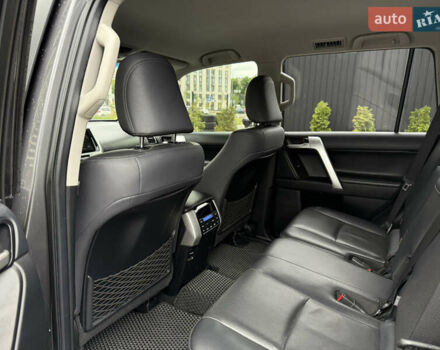 Серый Тойота Ленд Крузер Прадо, объемом двигателя 2.76 л и пробегом 125 тыс. км за 39950 $, фото 23 на Automoto.ua