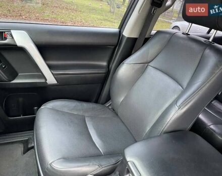 Серый Тойота Ленд Крузер Прадо, объемом двигателя 2.76 л и пробегом 145 тыс. км за 36500 $, фото 49 на Automoto.ua