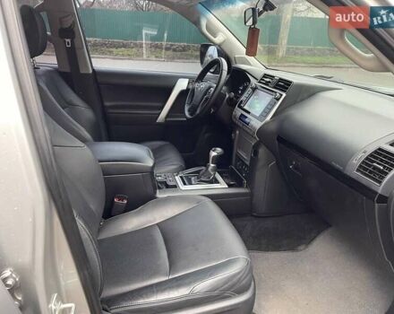 Серый Тойота Ленд Крузер Прадо, объемом двигателя 2.76 л и пробегом 145 тыс. км за 36500 $, фото 26 на Automoto.ua