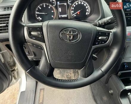 Серый Тойота Ленд Крузер Прадо, объемом двигателя 2.76 л и пробегом 145 тыс. км за 36500 $, фото 35 на Automoto.ua