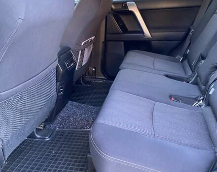 Серый Тойота Ленд Крузер Прадо, объемом двигателя 2.75 л и пробегом 90 тыс. км за 38000 $, фото 9 на Automoto.ua