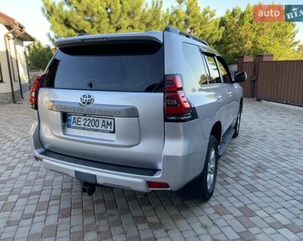 Серый Тойота Ленд Крузер Прадо, объемом двигателя 2.75 л и пробегом 90 тыс. км за 38000 $, фото 5 на Automoto.ua
