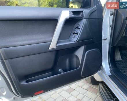 Серый Тойота Ленд Крузер Прадо, объемом двигателя 2.75 л и пробегом 90 тыс. км за 38000 $, фото 10 на Automoto.ua