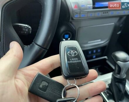 Серый Тойота Ленд Крузер Прадо, объемом двигателя 2.76 л и пробегом 145 тыс. км за 36500 $, фото 58 на Automoto.ua