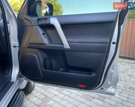 Серый Тойота Ленд Крузер Прадо, объемом двигателя 2.75 л и пробегом 90 тыс. км за 38000 $, фото 12 на Automoto.ua