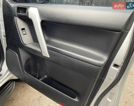 Серый Тойота Ленд Крузер Прадо, объемом двигателя 2.76 л и пробегом 145 тыс. км за 36500 $, фото 32 на Automoto.ua