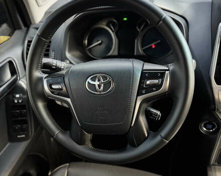 Серый Тойота Ленд Крузер Прадо, объемом двигателя 2.8 л и пробегом 174 тыс. км за 39000 $, фото 32 на Automoto.ua