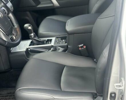 Серый Тойота Ленд Крузер Прадо, объемом двигателя 3.96 л и пробегом 123 тыс. км за 33500 $, фото 12 на Automoto.ua