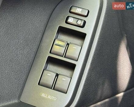 Сірий Тойота Ленд Крузер Прадо, об'ємом двигуна 4 л та пробігом 129 тис. км за 39980 $, фото 41 на Automoto.ua