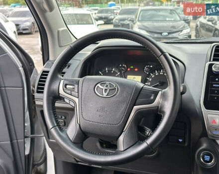 Серый Тойота Ленд Крузер Прадо, объемом двигателя 3.96 л и пробегом 123 тыс. км за 35200 $, фото 22 на Automoto.ua