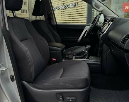 Сірий Тойота Ленд Крузер Прадо, об'ємом двигуна 2.75 л та пробігом 58 тис. км за 38252 $, фото 15 на Automoto.ua