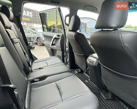 Серый Тойота Ленд Крузер Прадо, объемом двигателя 3.96 л и пробегом 123 тыс. км за 35200 $, фото 18 на Automoto.ua