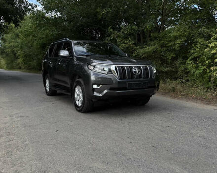 Серый Тойота Ленд Крузер Прадо, объемом двигателя 2.8 л и пробегом 174 тыс. км за 39000 $, фото 1 на Automoto.ua