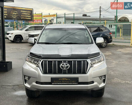 Серый Тойота Ленд Крузер Прадо, объемом двигателя 3.96 л и пробегом 123 тыс. км за 35200 $, фото 7 на Automoto.ua