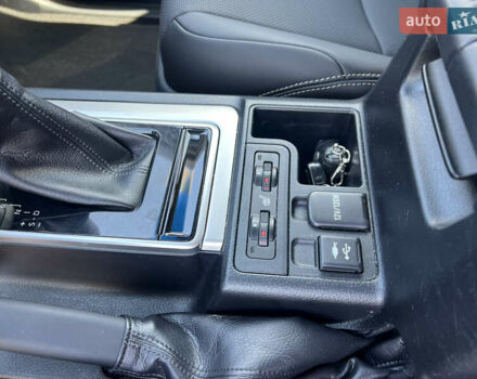 Сірий Тойота Ленд Крузер Прадо, об'ємом двигуна 4 л та пробігом 118 тис. км за 37500 $, фото 30 на Automoto.ua