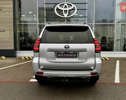 Сірий Тойота Ленд Крузер Прадо, об'ємом двигуна 2.75 л та пробігом 58 тис. км за 38252 $, фото 9 на Automoto.ua