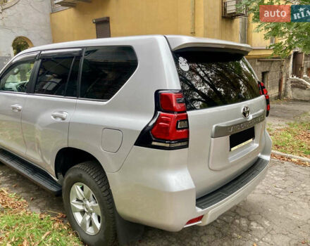 Серый Тойота Ленд Крузер Прадо, объемом двигателя 3.96 л и пробегом 110 тыс. км за 35900 $, фото 3 на Automoto.ua