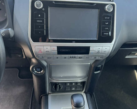 Сірий Тойота Ленд Крузер Прадо, об'ємом двигуна 4 л та пробігом 118 тис. км за 37500 $, фото 23 на Automoto.ua