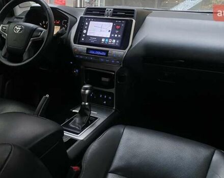 Сірий Тойота Ленд Крузер Прадо, об'ємом двигуна 3.96 л та пробігом 142 тис. км за 34913 $, фото 11 на Automoto.ua