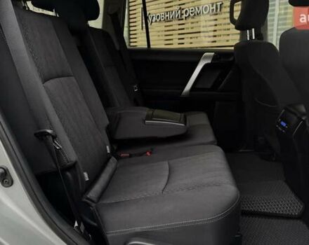 Сірий Тойота Ленд Крузер Прадо, об'ємом двигуна 2.75 л та пробігом 58 тис. км за 38252 $, фото 14 на Automoto.ua