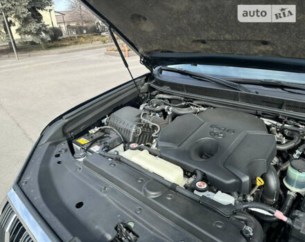 Сірий Тойота Ленд Крузер Прадо, об'ємом двигуна 2.8 л та пробігом 72 тис. км за 42500 $, фото 38 на Automoto.ua