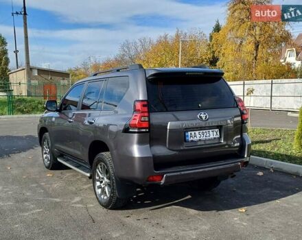 Сірий Тойота Ленд Крузер Прадо, об'ємом двигуна 2.69 л та пробігом 114 тис. км за 29900 $, фото 7 на Automoto.ua
