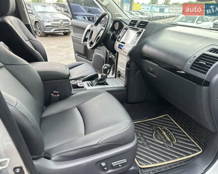 Серый Тойота Ленд Крузер Прадо, объемом двигателя 3.96 л и пробегом 123 тыс. км за 35200 $, фото 24 на Automoto.ua