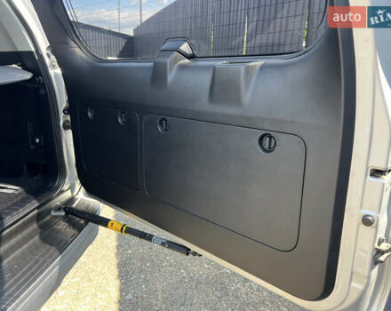 Сірий Тойота Ленд Крузер Прадо, об'ємом двигуна 4 л та пробігом 118 тис. км за 37500 $, фото 19 на Automoto.ua