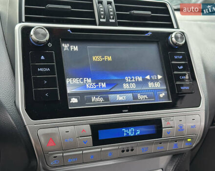 Серый Тойота Ленд Крузер Прадо, объемом двигателя 3.96 л и пробегом 123 тыс. км за 35200 $, фото 30 на Automoto.ua