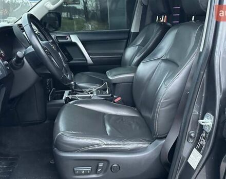 Сірий Тойота Ленд Крузер Прадо, об'ємом двигуна 2.75 л та пробігом 171 тис. км за 37000 $, фото 7 на Automoto.ua